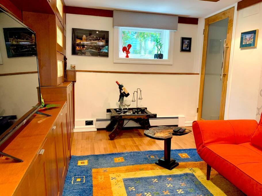 Live In This Iconic East Side Lower Level Unit بروفيدنس، رود آيلاند المظهر الخارجي الصورة